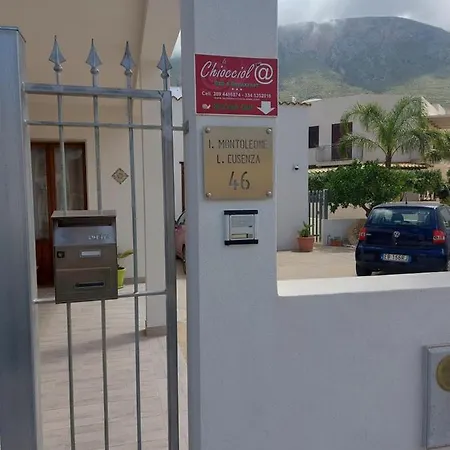 La Chiocciola 2 فندق مبيت وإفطار كاستيلوزو